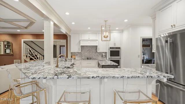 $849,900 | 1000 Huntington Court, Kingsport, TN 37660