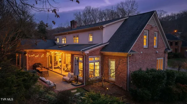 $849,900 | 1000 Huntington Court, Kingsport, TN 37660