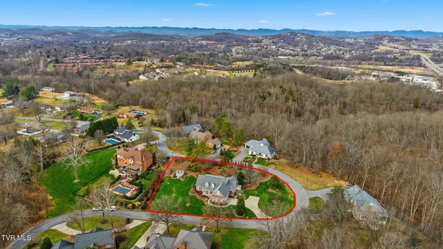 $849,900 | 1000 Huntington Court, Kingsport, TN 37660