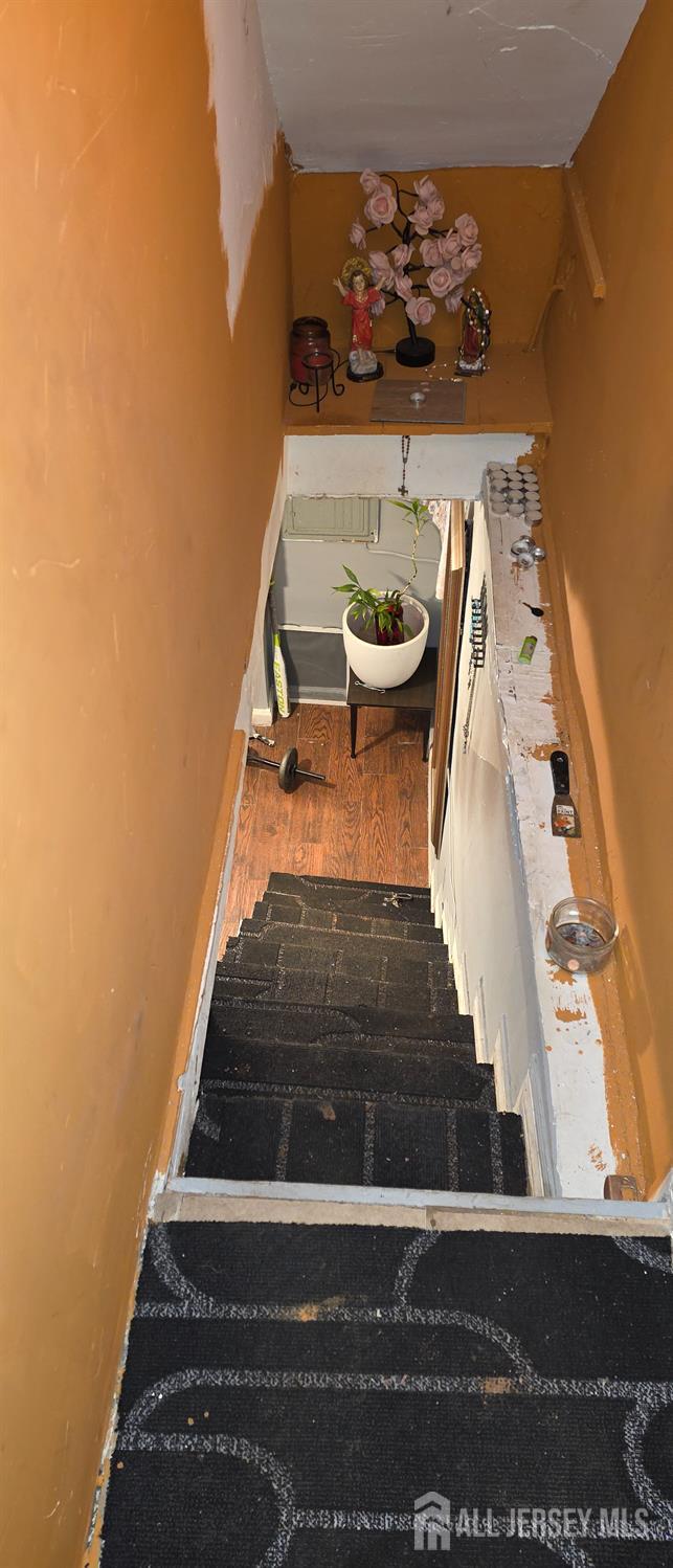 136 Smith Street Elizabeth, NJ 07201 - Photo 22 of 36 a view of entryway and hall