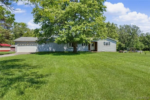 $219,900 | 3185 Town Line Road, Alden, NY 14086