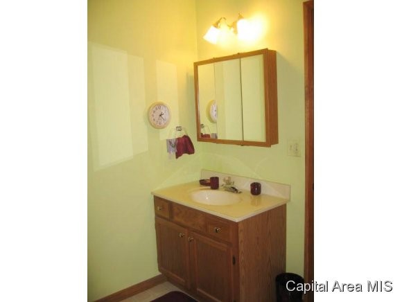 2409 Glencoe Drive Springfield, IL 62704 - Photo 12 of 18