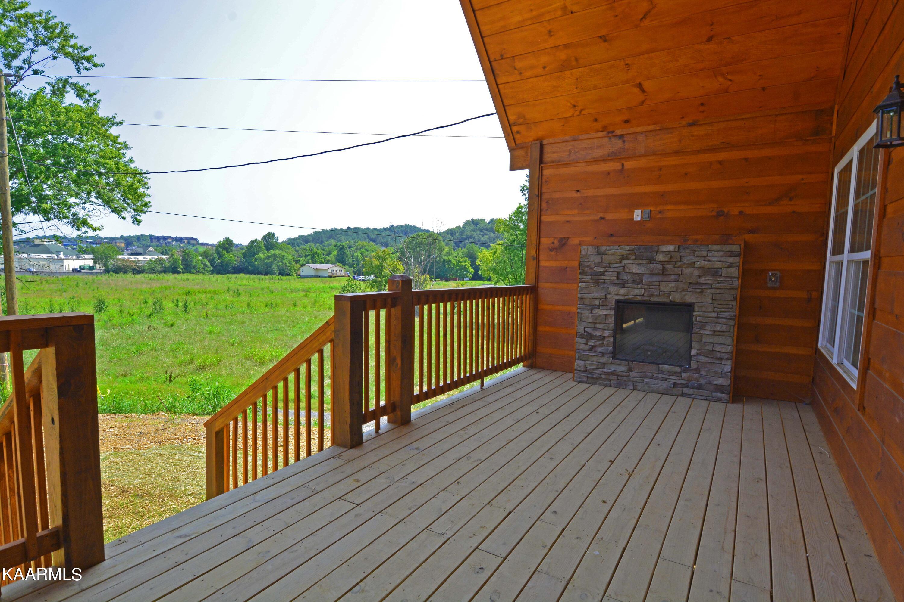 222 Caton Road Sevierville, TN 37862 - Photo 3 of 24 Deck 1