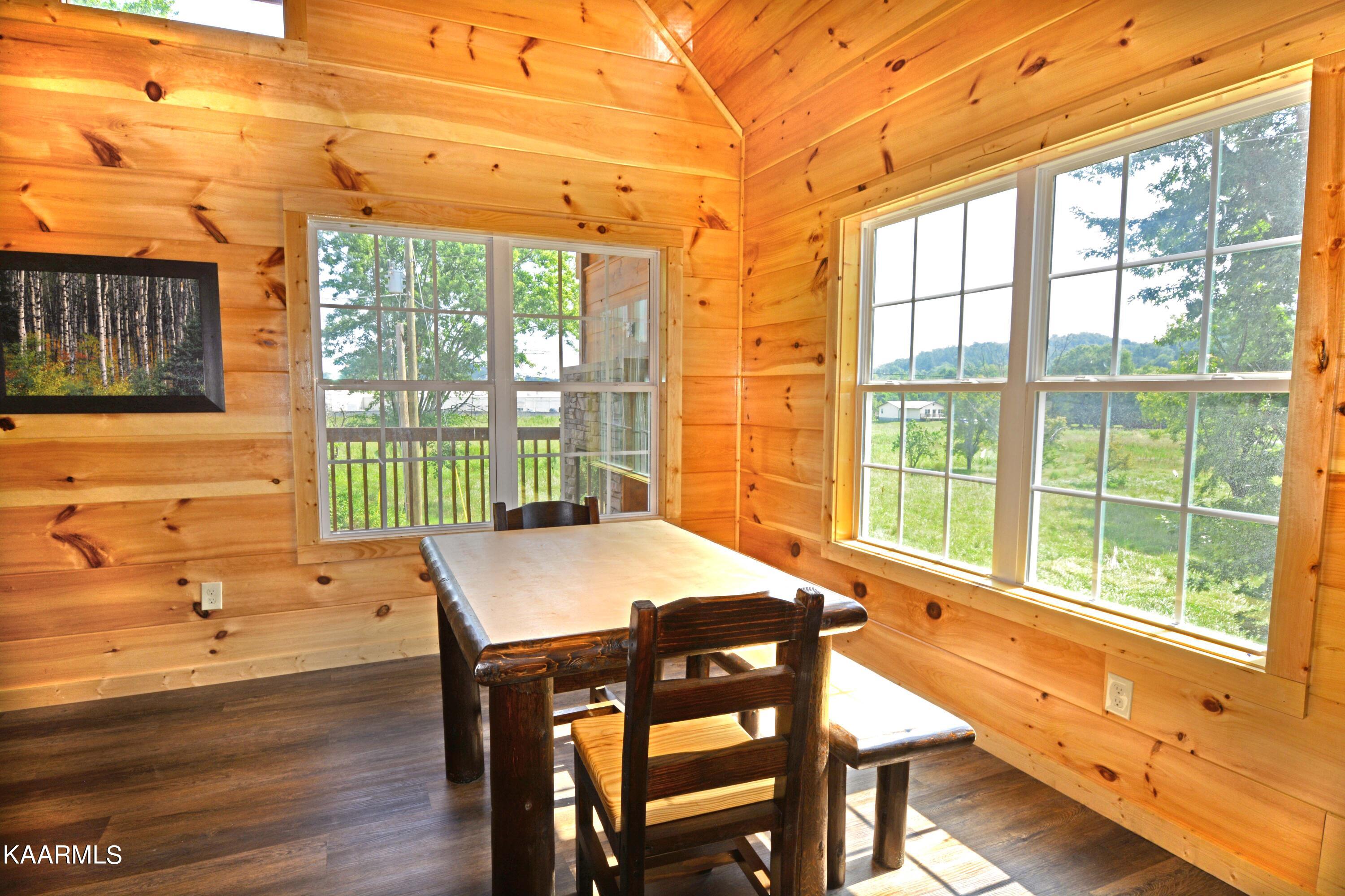 222 Caton Road Sevierville, TN 37862 - Photo 9 of 24 Dining Table