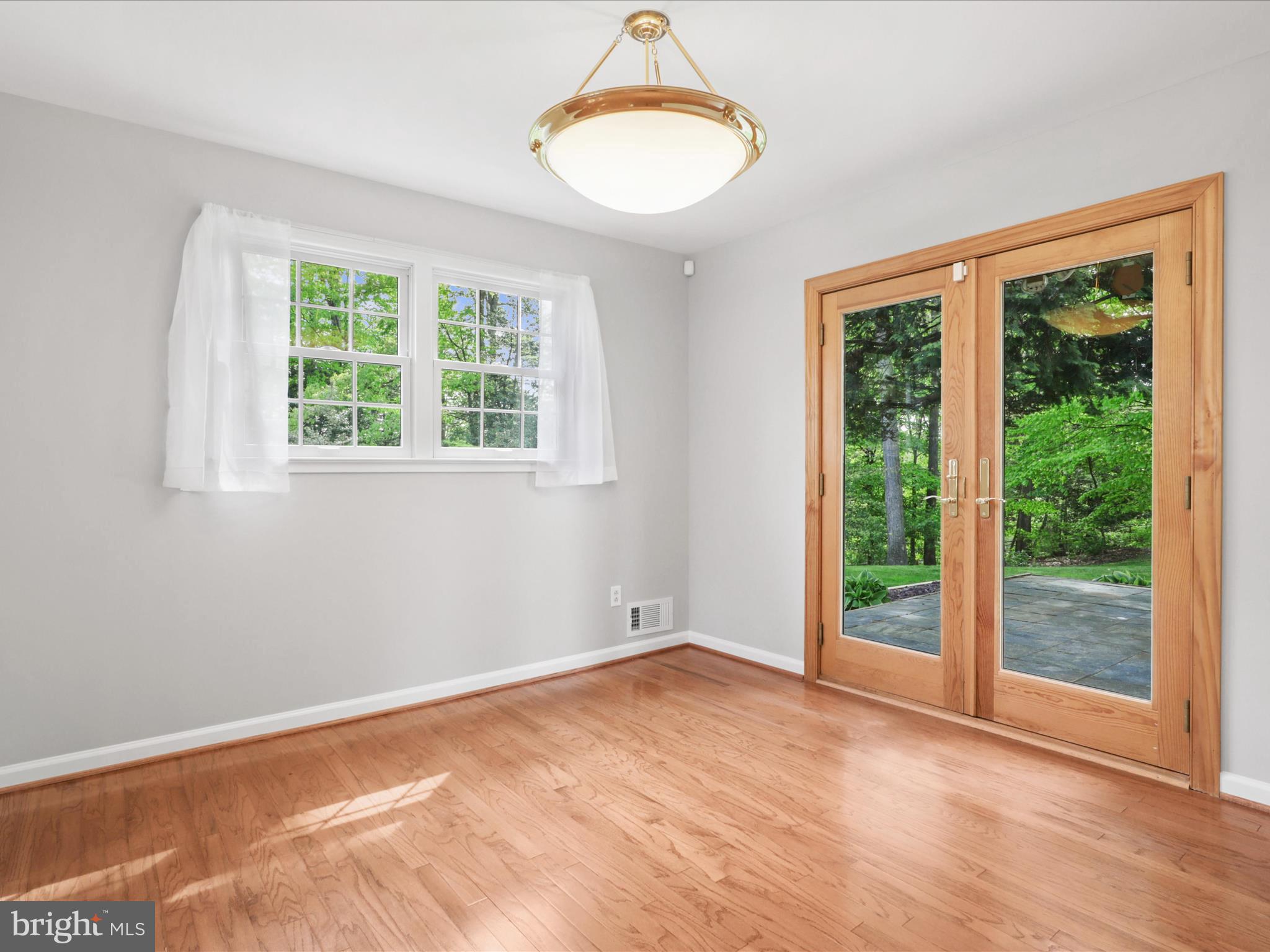 7902 Ellet Road Springfield, VA 22151 - Photo 6 of 43 Dining Room