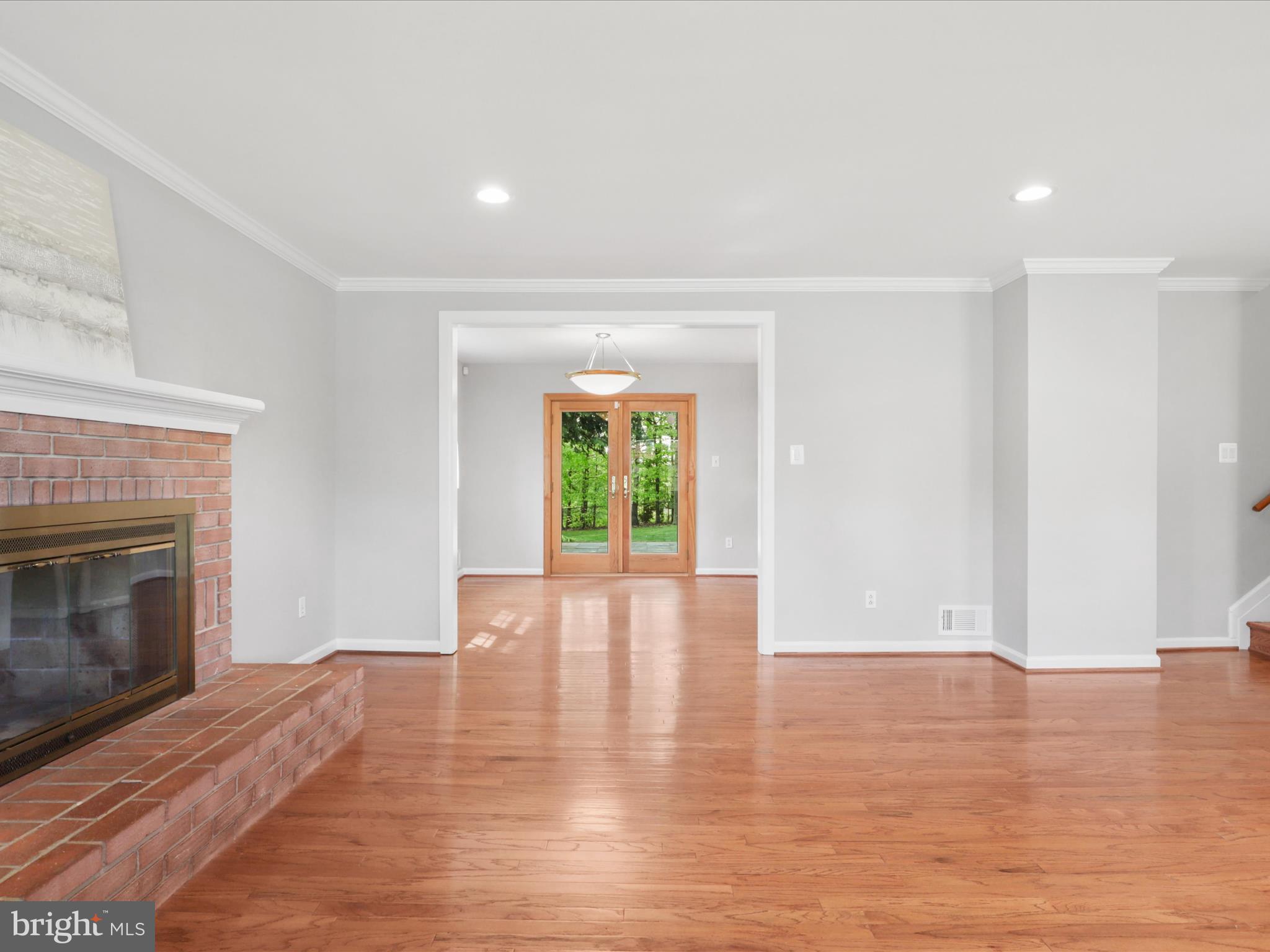 7902 Ellet Road Springfield, VA 22151 - Photo 8 of 43 LR to DR to Patio Great flow for entertaining