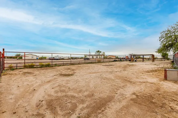 $1,750 | 19305 Black Rock Trail, Florence, AZ 85132