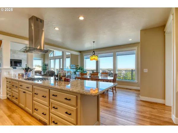 $1,495,000 | 70349 Lakeside Road, Pendleton, OR 97801