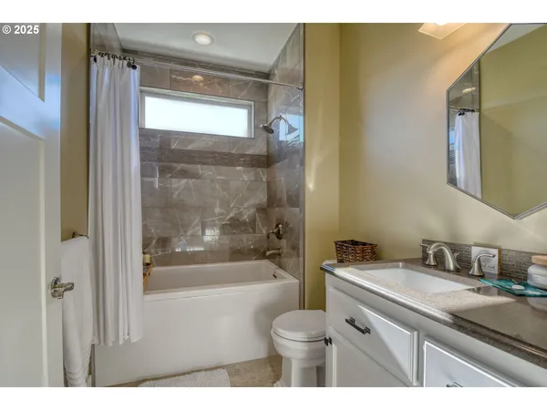 $1,495,000 | 70349 Lakeside Road, Pendleton, OR 97801