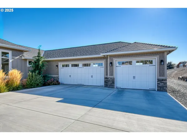 $1,495,000 | 70349 Lakeside Road, Pendleton, OR 97801