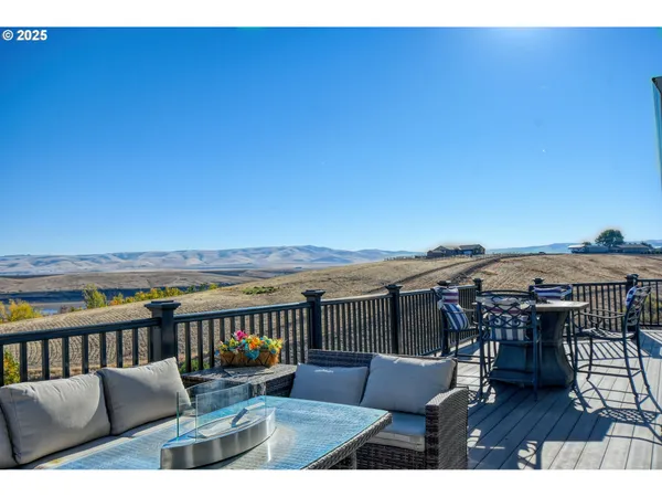 $1,495,000 | 70349 Lakeside Road, Pendleton, OR 97801