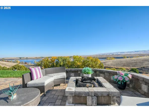 $1,495,000 | 70349 Lakeside Road, Pendleton, OR 97801