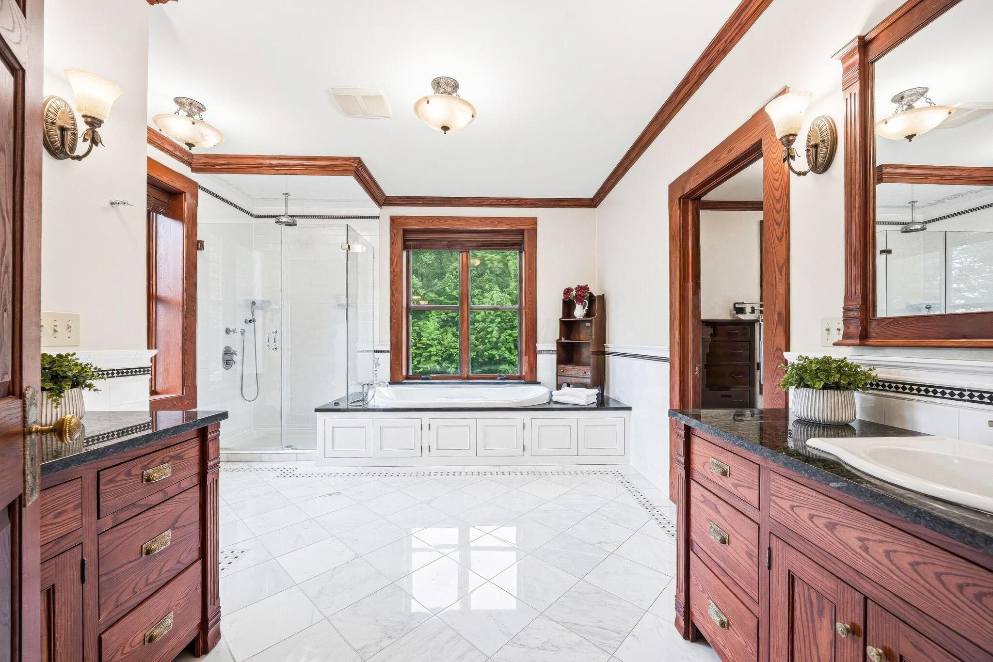 4457 Green Cook Road Johnstown, OH 43031 - Photo 41 of 110 Primary Ensuite