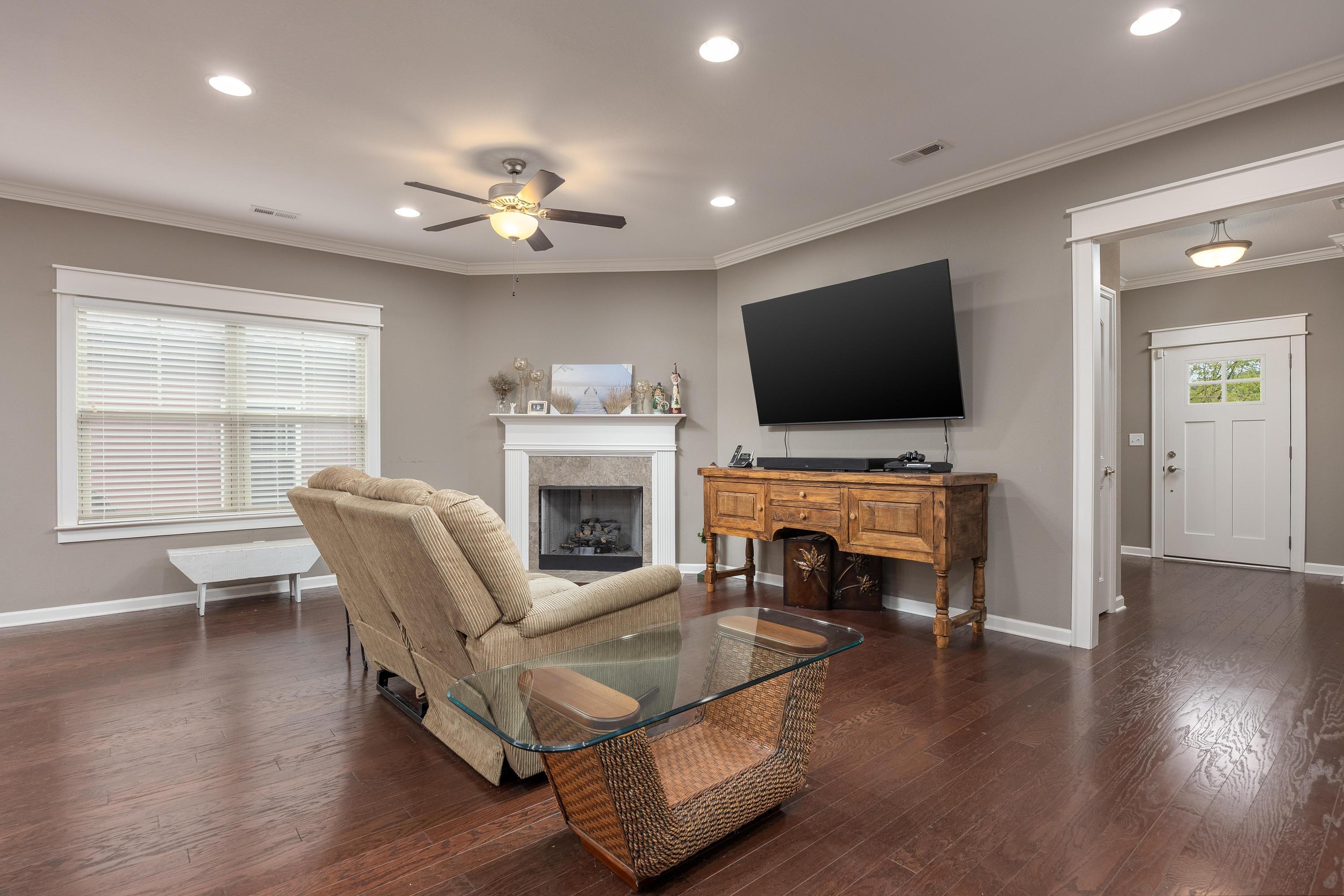 2479 Inverness Drive Northwest Cleveland, TN 37312 - Photo 6 of 28 2025_04_April_2479_Inverness_Dr_NW_0019