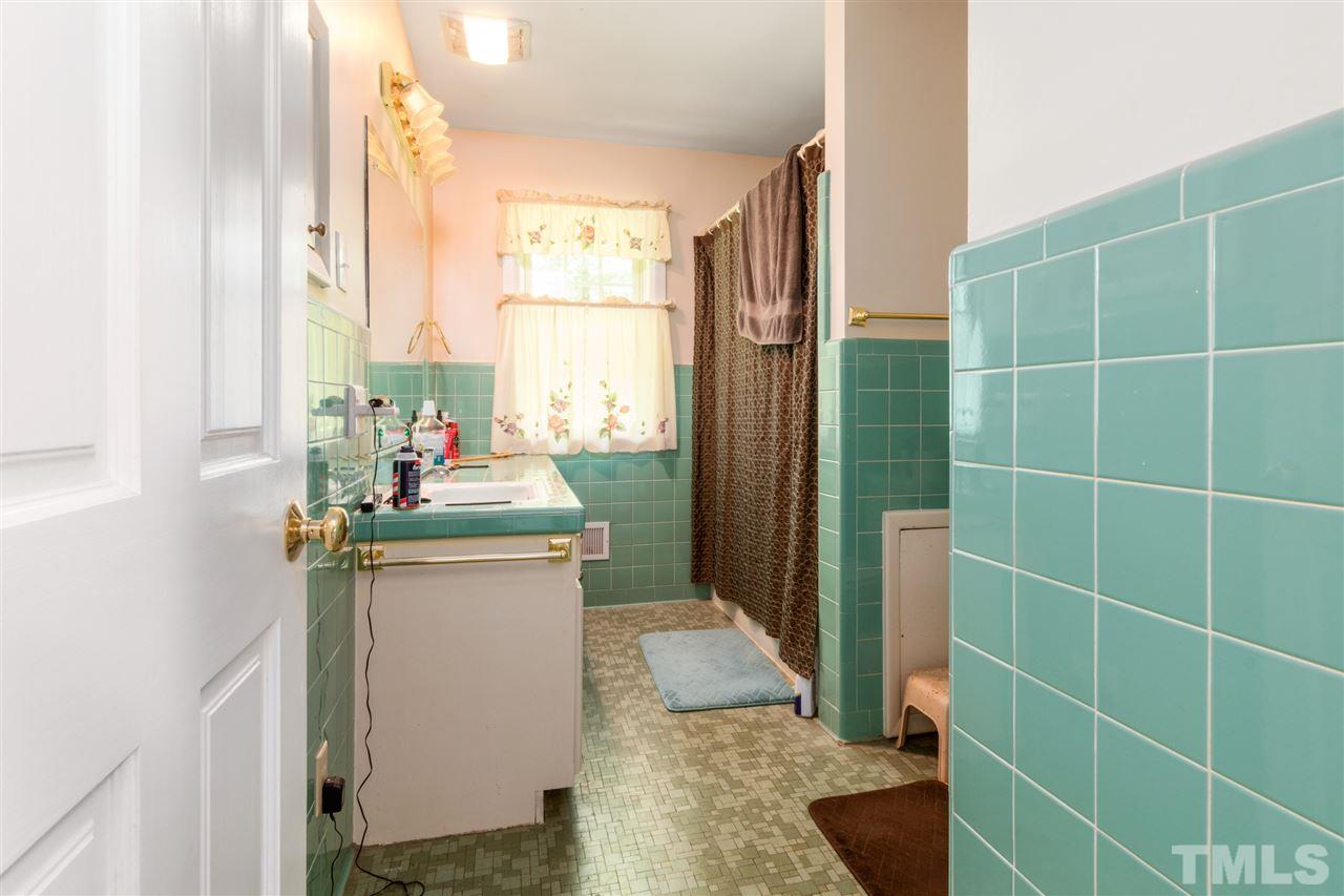 3818 Durham Road Raleigh, NC 27614 - Photo 14 of 18