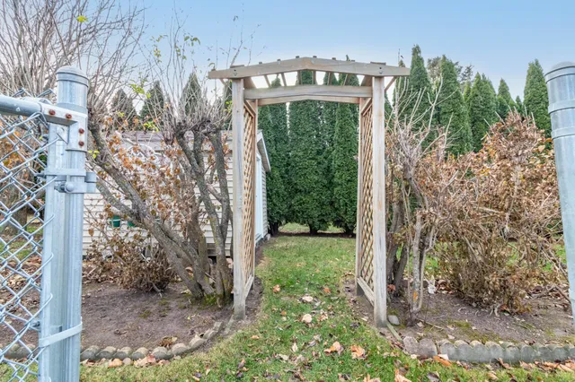 $319,000 | 502 Gumtree Street East, St. Joseph, MN 56374