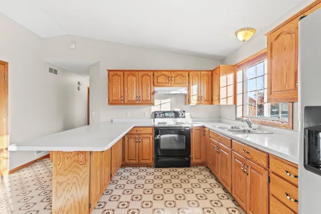 $319,000 | 502 Gumtree Street East, St. Joseph, MN 56374