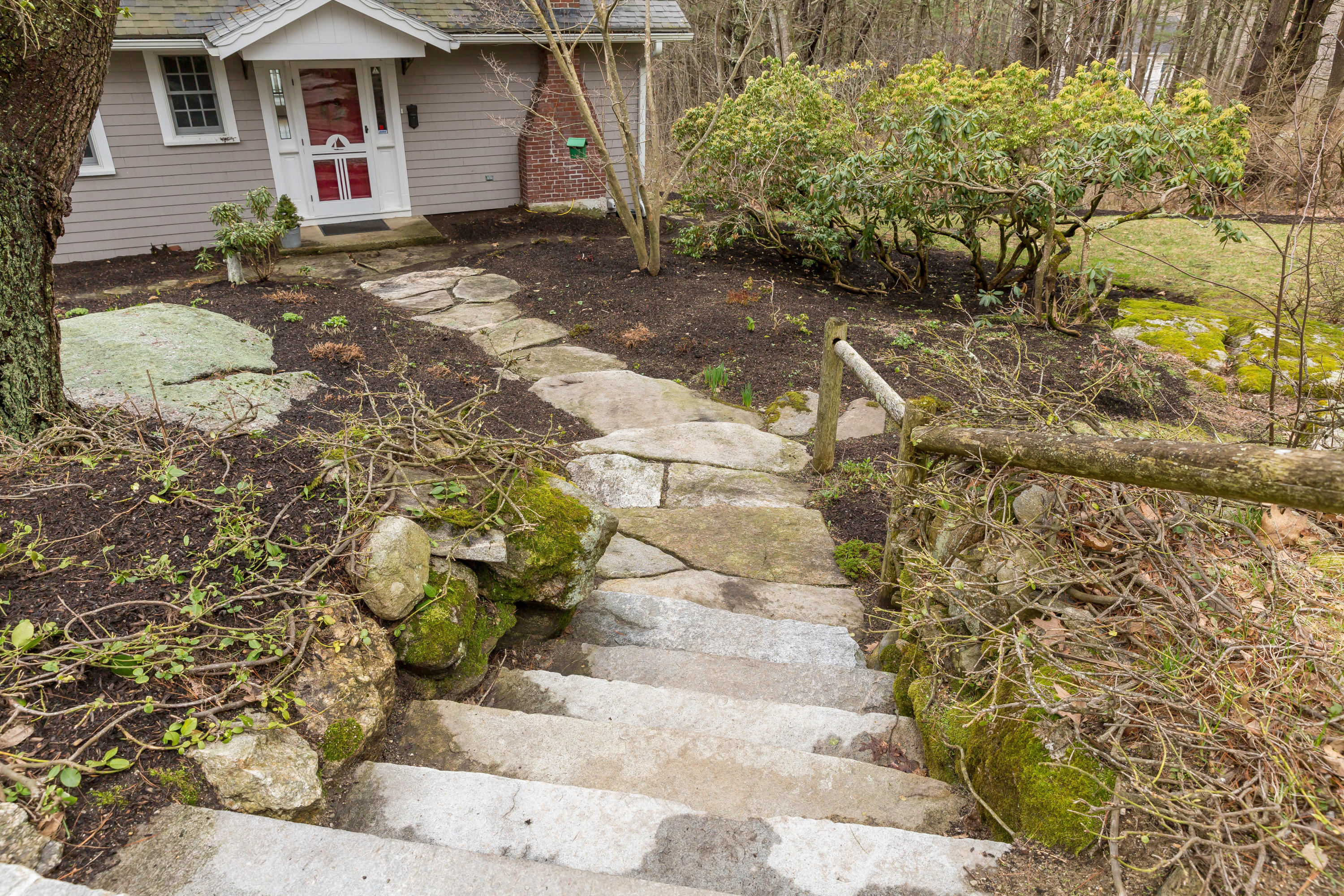 82 Ravine Drive Cumberland Foreside, ME 04110 - Photo 8 of 75 82 Ravine Dr Cumberland-print-005-68-Har