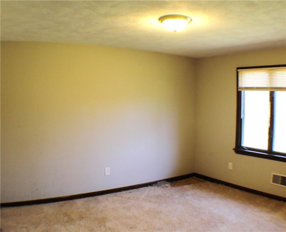 975 Fish Hill Road Coventry, RI 02816 - Photo 9 of 14