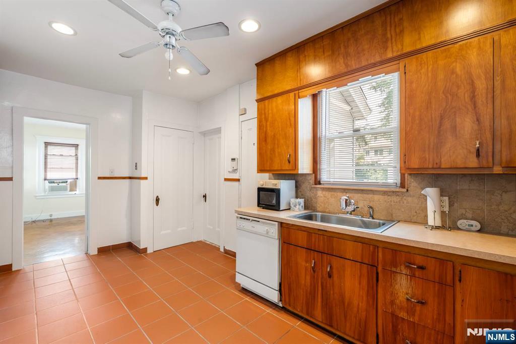 168 Orient Way Rutherford, NJ 07070 - Photo 16 of 40