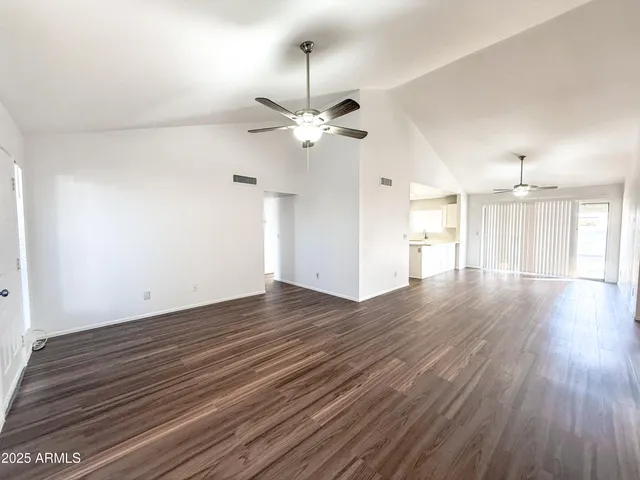 $2,250 | 7027 West Cherry Hills Drive, Peoria, AZ 85345