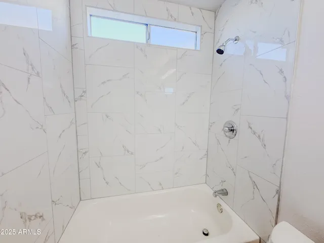 $2,250 | 7027 West Cherry Hills Drive, Peoria, AZ 85345