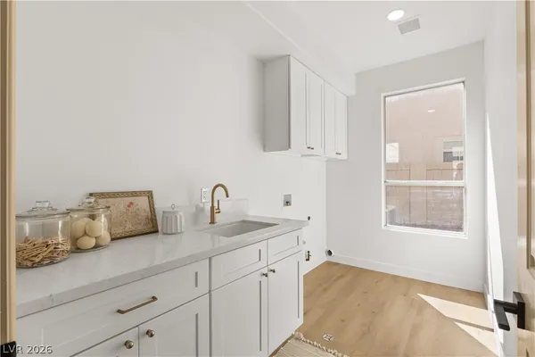 $799,998 | 197 Reed Lane, Henderson, NV 89074