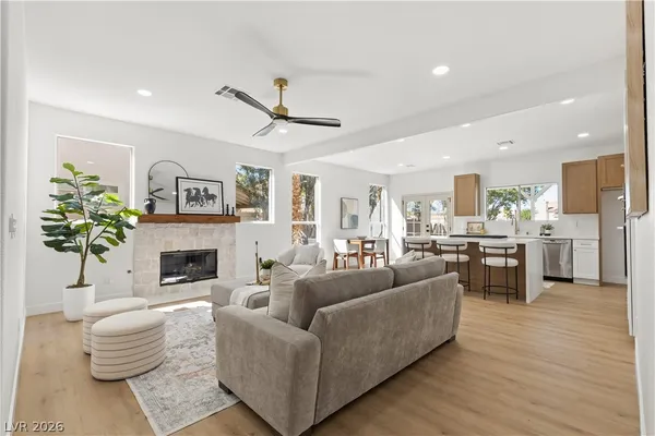 $799,998 | 197 Reed Lane, Henderson, NV 89074