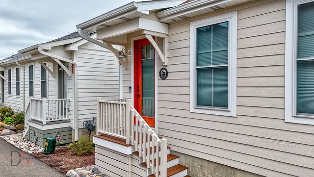 $469,000 | 100 Great Loop E Drive, Unit 40, Ottawa, IL 61350