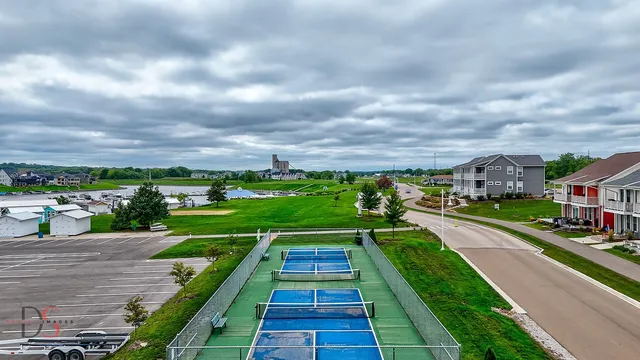 $469,000 | 100 Great Loop E Drive, Unit 40, Ottawa, IL 61350