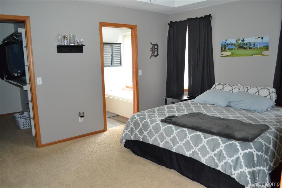 6409 Woodbrook Road Linden, MI 48451 - Photo 20 of 63 DSC_0452.JPG