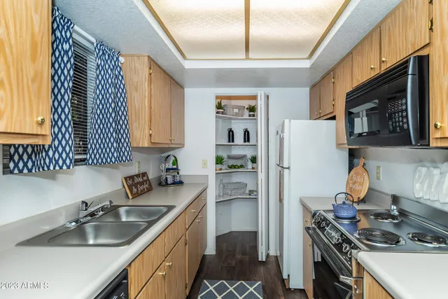 $1,368 | 6445 South Maple Avenue, Unit 1, Tempe, AZ 85283