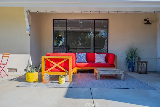 $1,049,000 | 6563 Bianca Avenue, Van Nuys, CA 91406