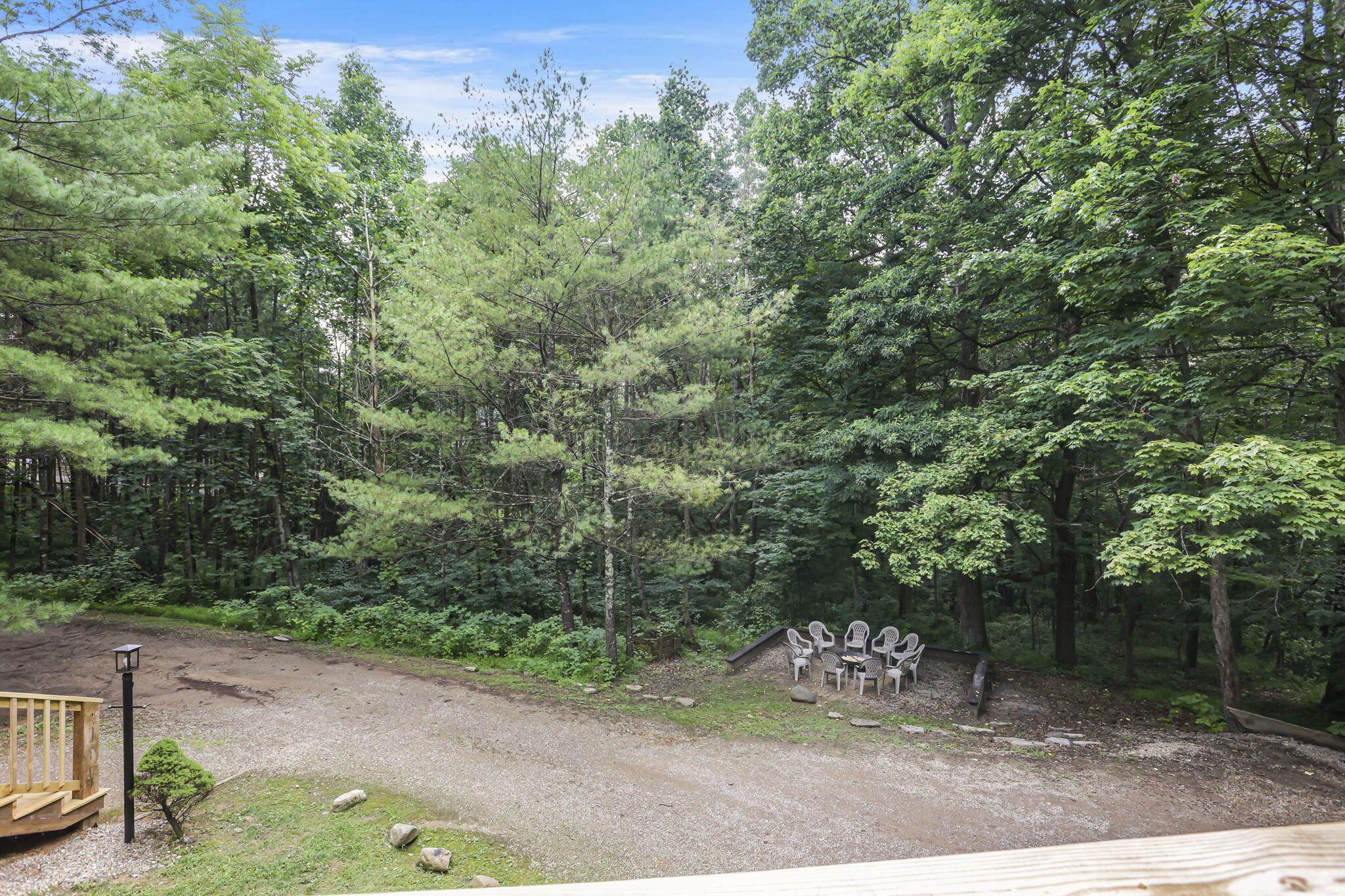 19475 Linden Road Logan, OH 43138 - Photo 61 of 94 Driveway