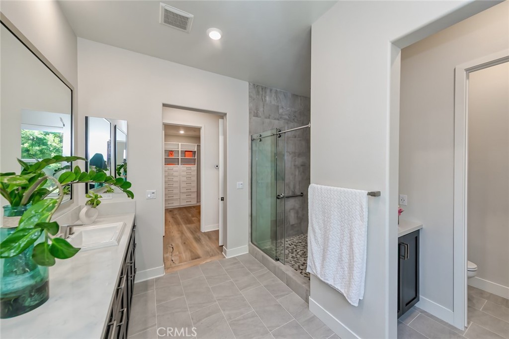 66 Bolide Irvine, CA 92618 - Photo 22 of 59