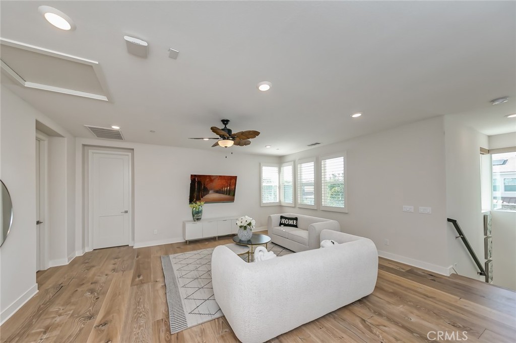 66 Bolide Irvine, CA 92618 - Photo 34 of 59