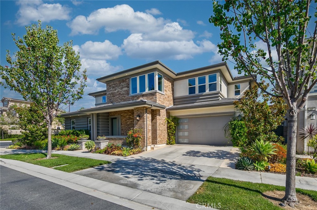 66 Bolide Irvine, CA 92618 - Photo 4 of 59