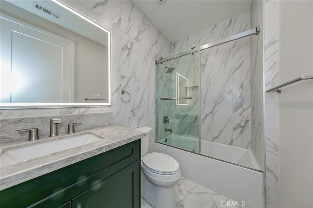 66 Bolide Irvine, CA 92618 - Photo 48 of 59