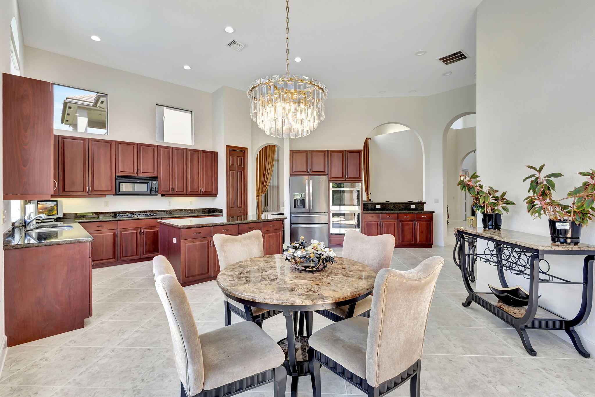 3553 Collonade Drive Wellington, FL 33449 - Photo 18 of 76 Eat in area