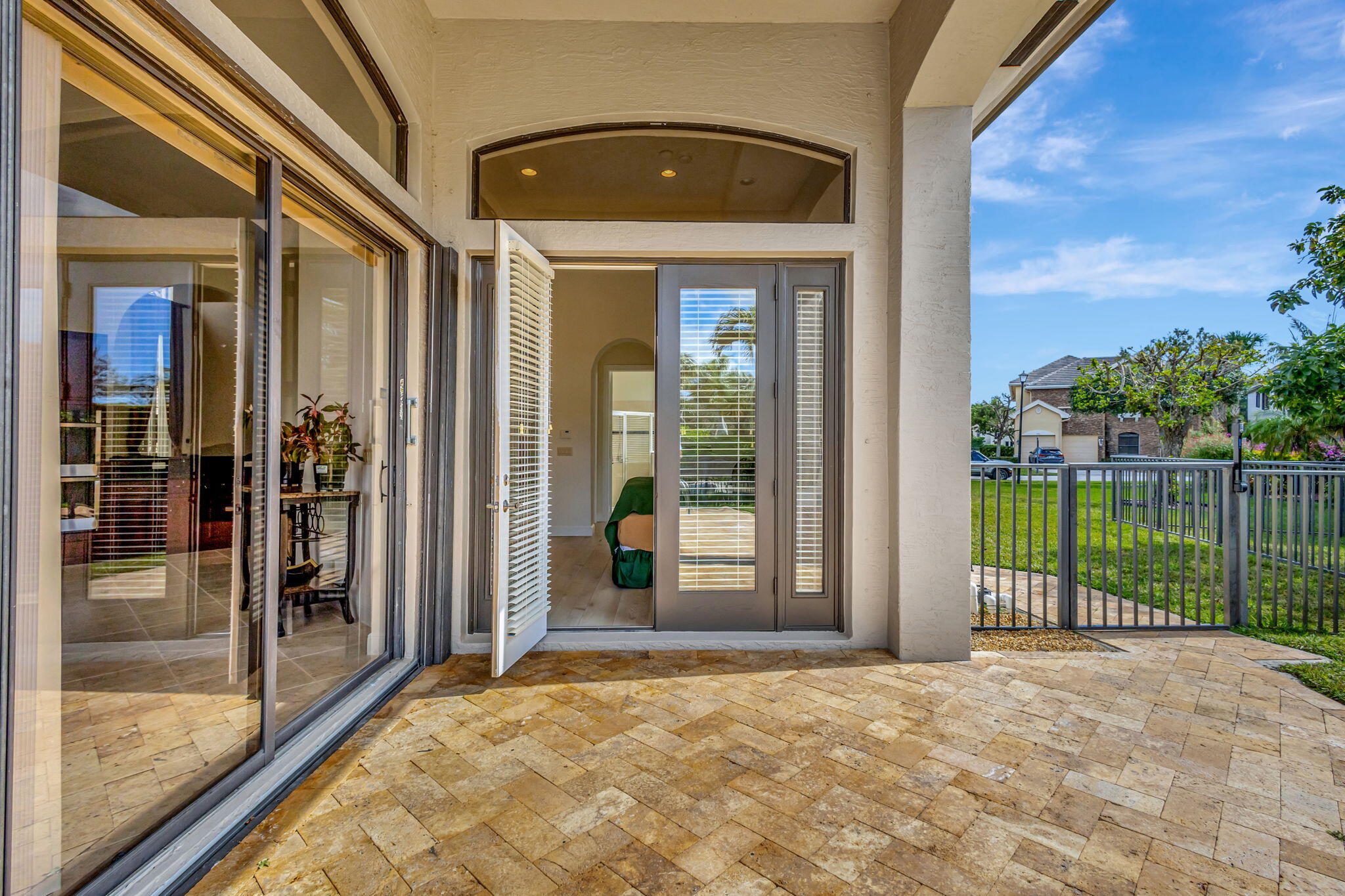 3553 Collonade Drive Wellington, FL 33449 - Photo 39 of 76 Patio