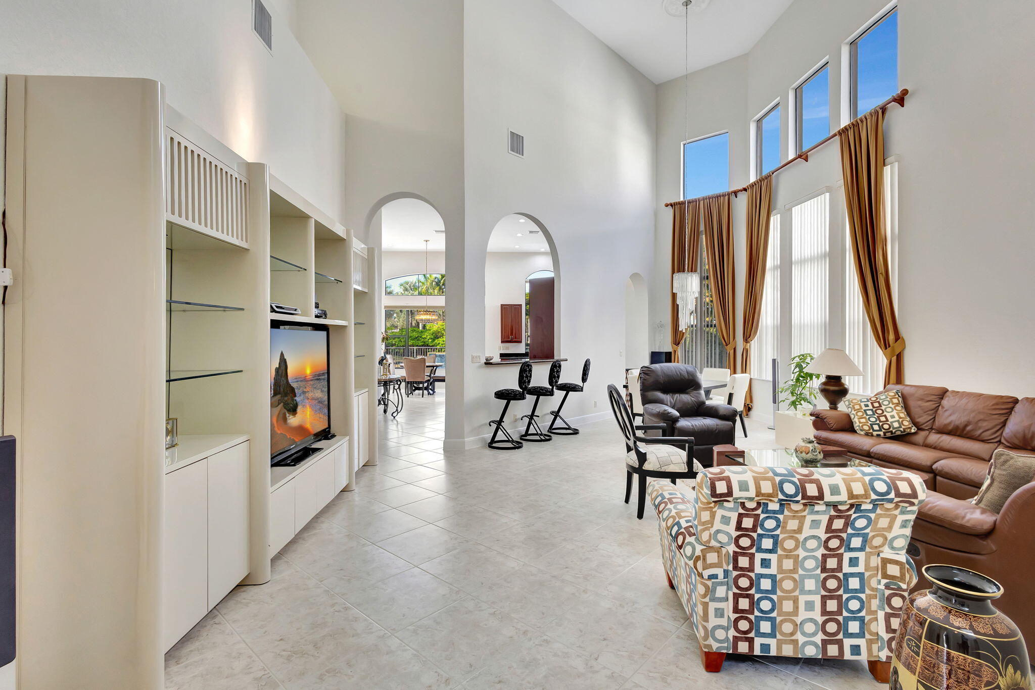 3553 Collonade Drive Wellington, FL 33449 - Photo 8 of 76 Living Room