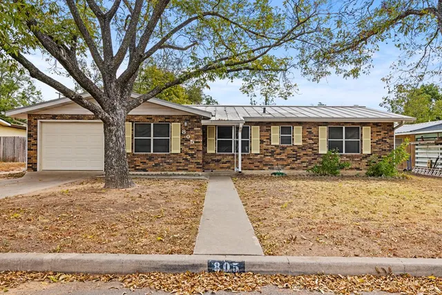$348,000 | 805 North Edison Street, Fredericksburg, TX 78624