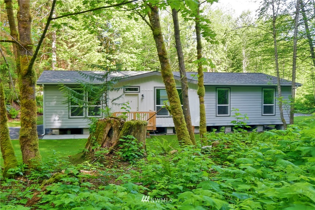 2926 South Lake Roesiger Road Snohomish, WA 98290 - Photo 1 of 18