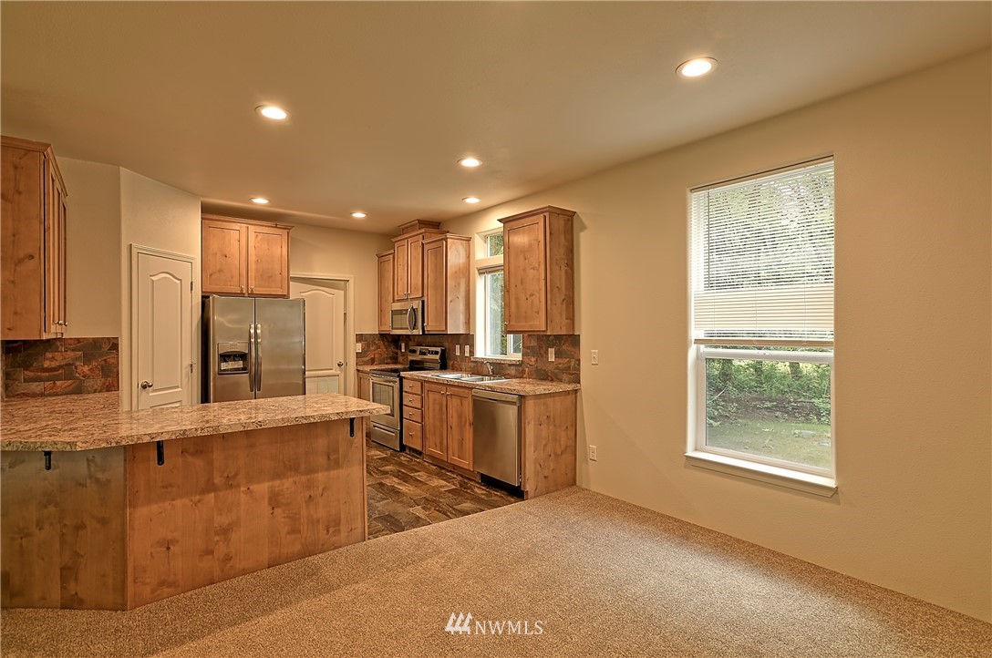 2926 South Lake Roesiger Road Snohomish, WA 98290 - Photo 5 of 18