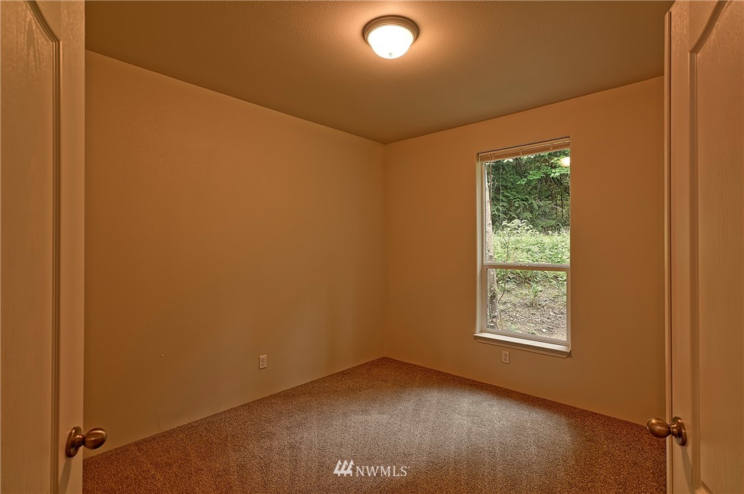 2926 South Lake Roesiger Road Snohomish, WA 98290 - Photo 7 of 18