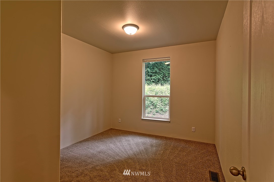 2926 South Lake Roesiger Road Snohomish, WA 98290 - Photo 8 of 18