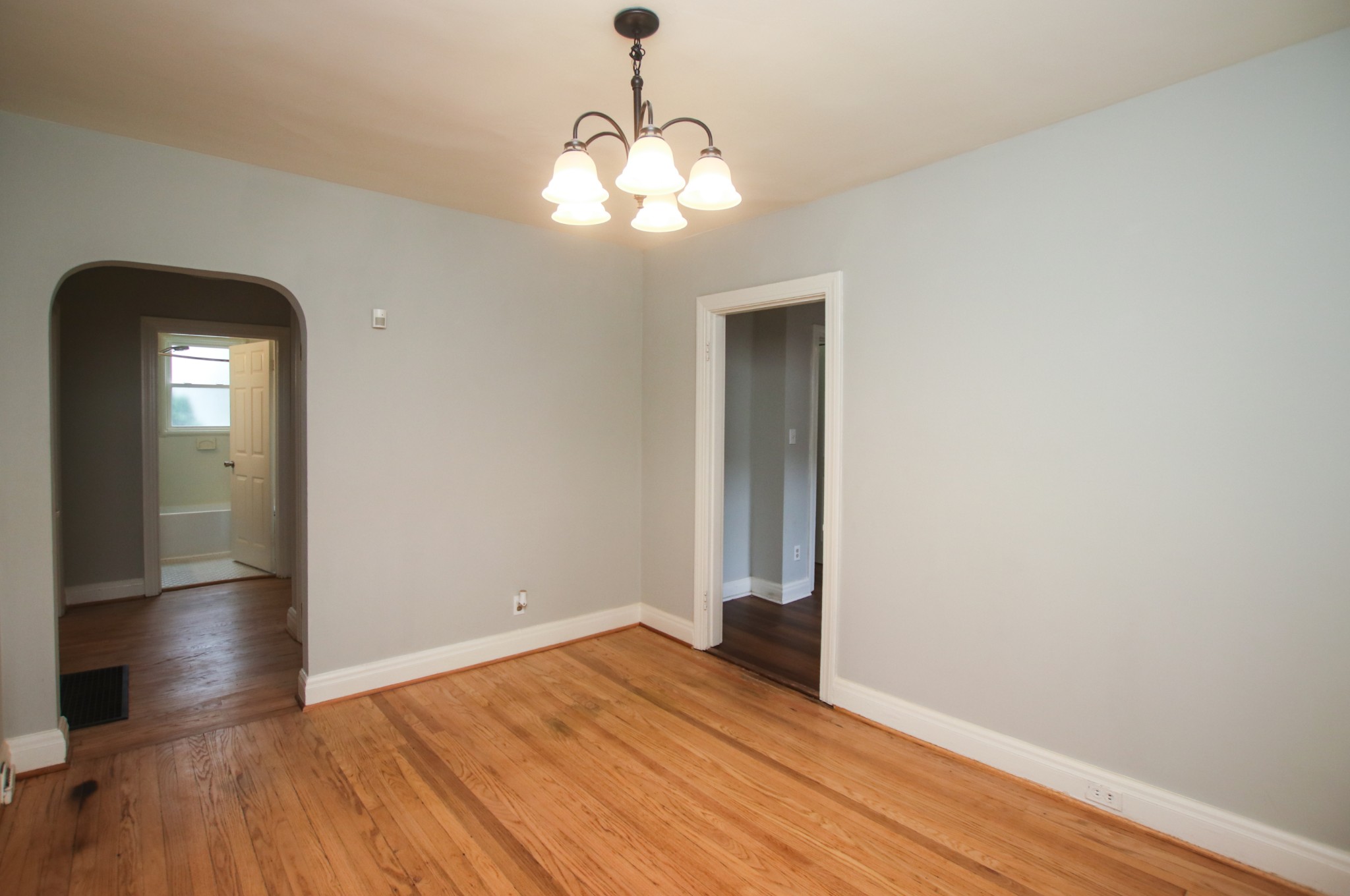 828 East Castle Street Murfreesboro, TN 37130 - Photo 32 of 56 a view of empty room with wooden floor