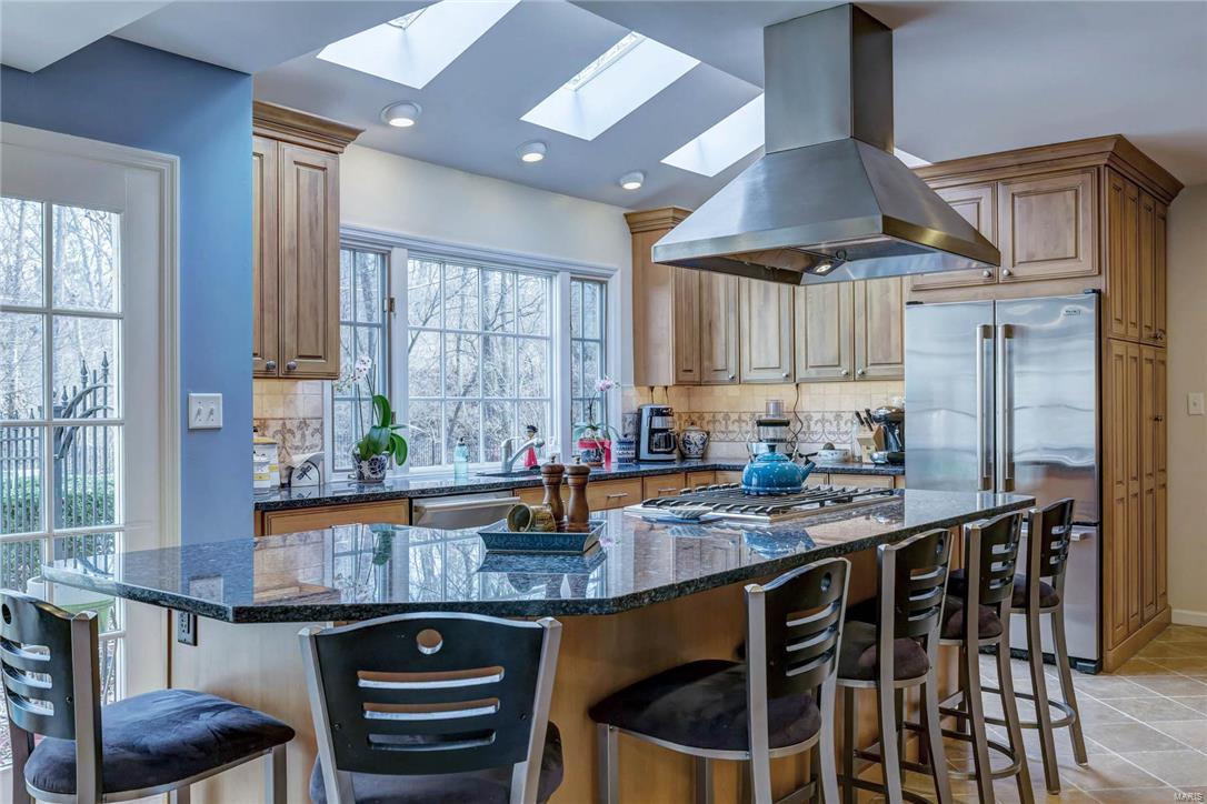 3 Watch Hill Road Ladue, MO 63124 - Photo 8 of 14