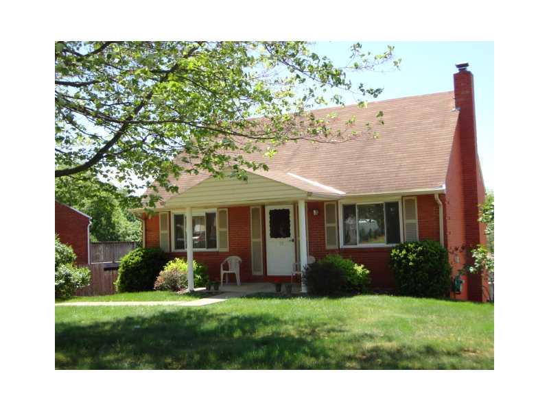 105 William Circle McKees Rocks, PA 15136 - Photo 1 of 12 Exterior Front.