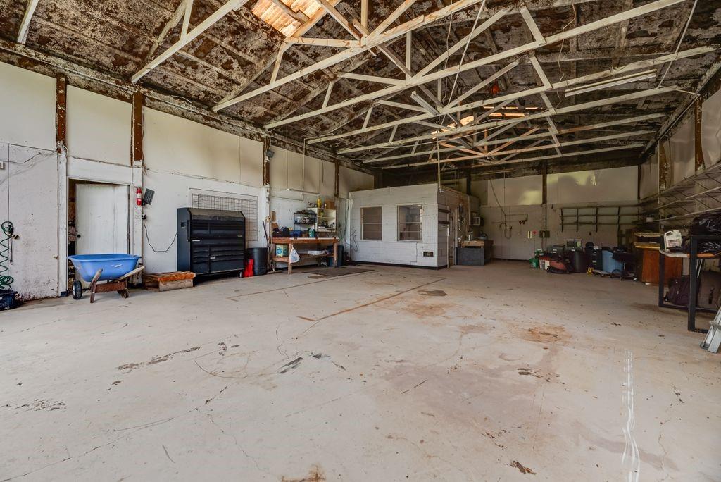 9875 Old Bridge Road Terrell, TX 75160 - Photo 37 of 40 a view of a big room with washing machine